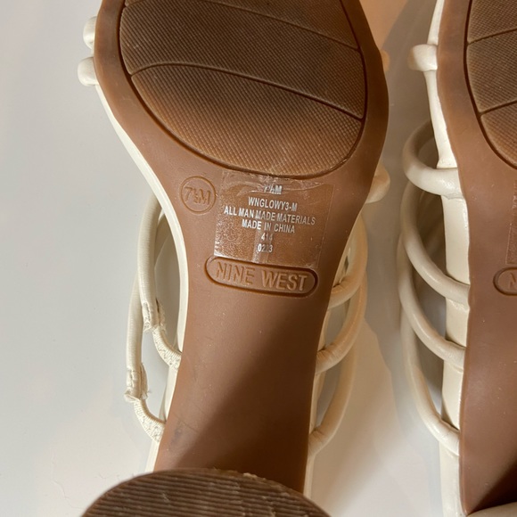 Nine West straps heels - Picture 4 of 4